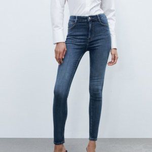 ZARA Hi-Sculpt Jean